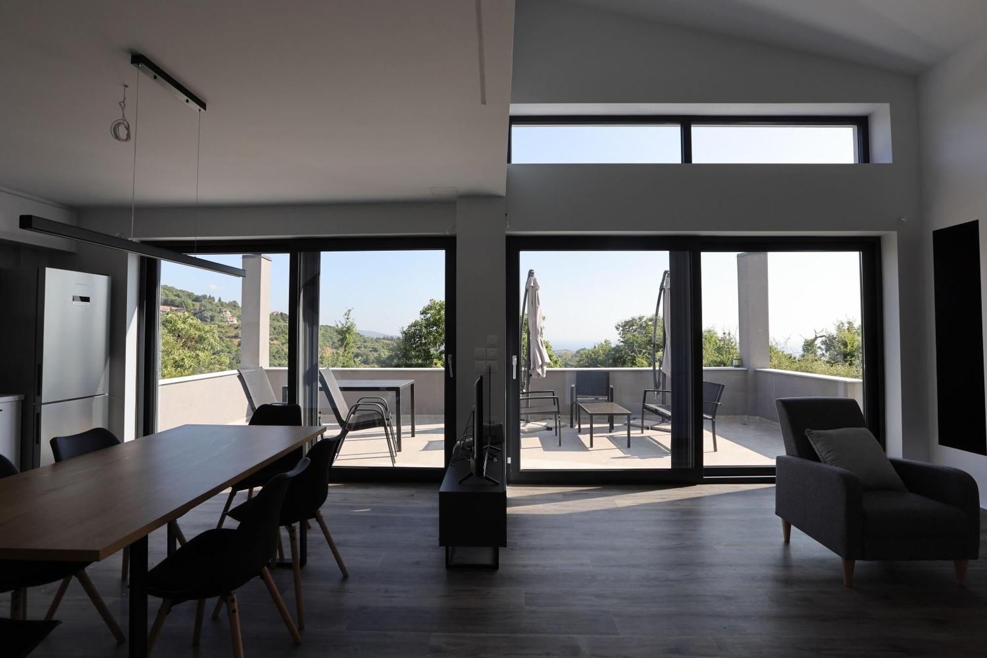 Villa Holidays Skiti