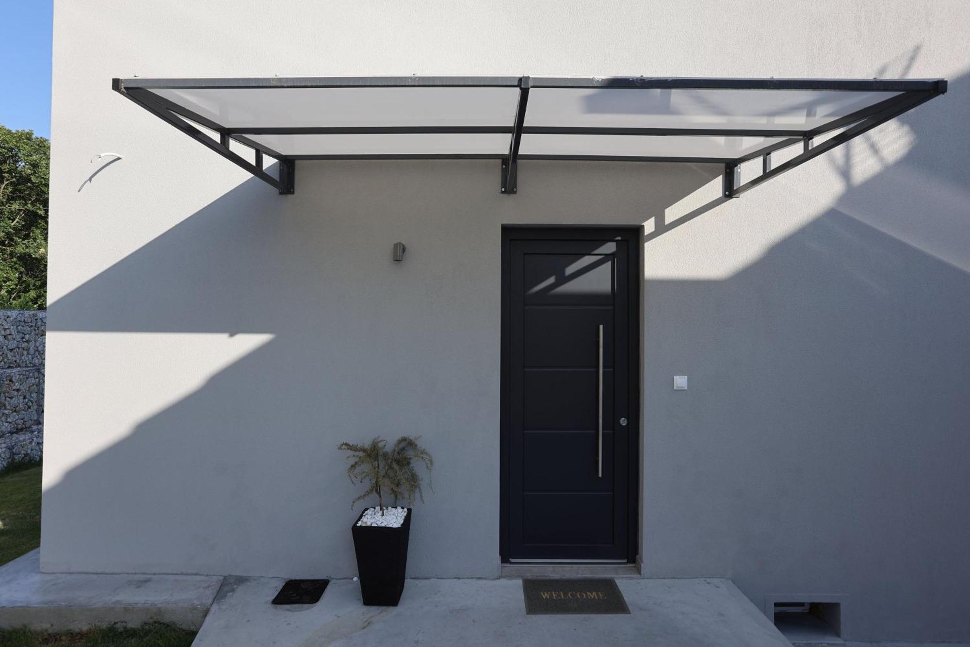 Holidays Villa *